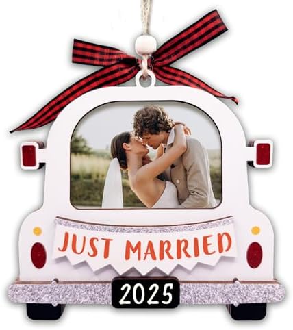 Just Married Ornament 2025 Large Picture Frame