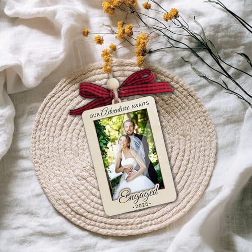2025 Engagement Photo Frame Ornament With Plastic Cover