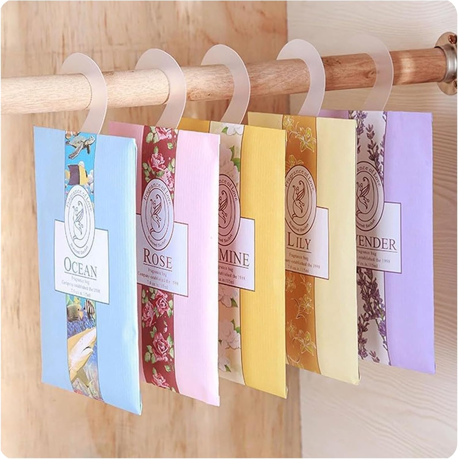 Wardrobe Fresheners with 6 Natural Scents and Hanging Hooks