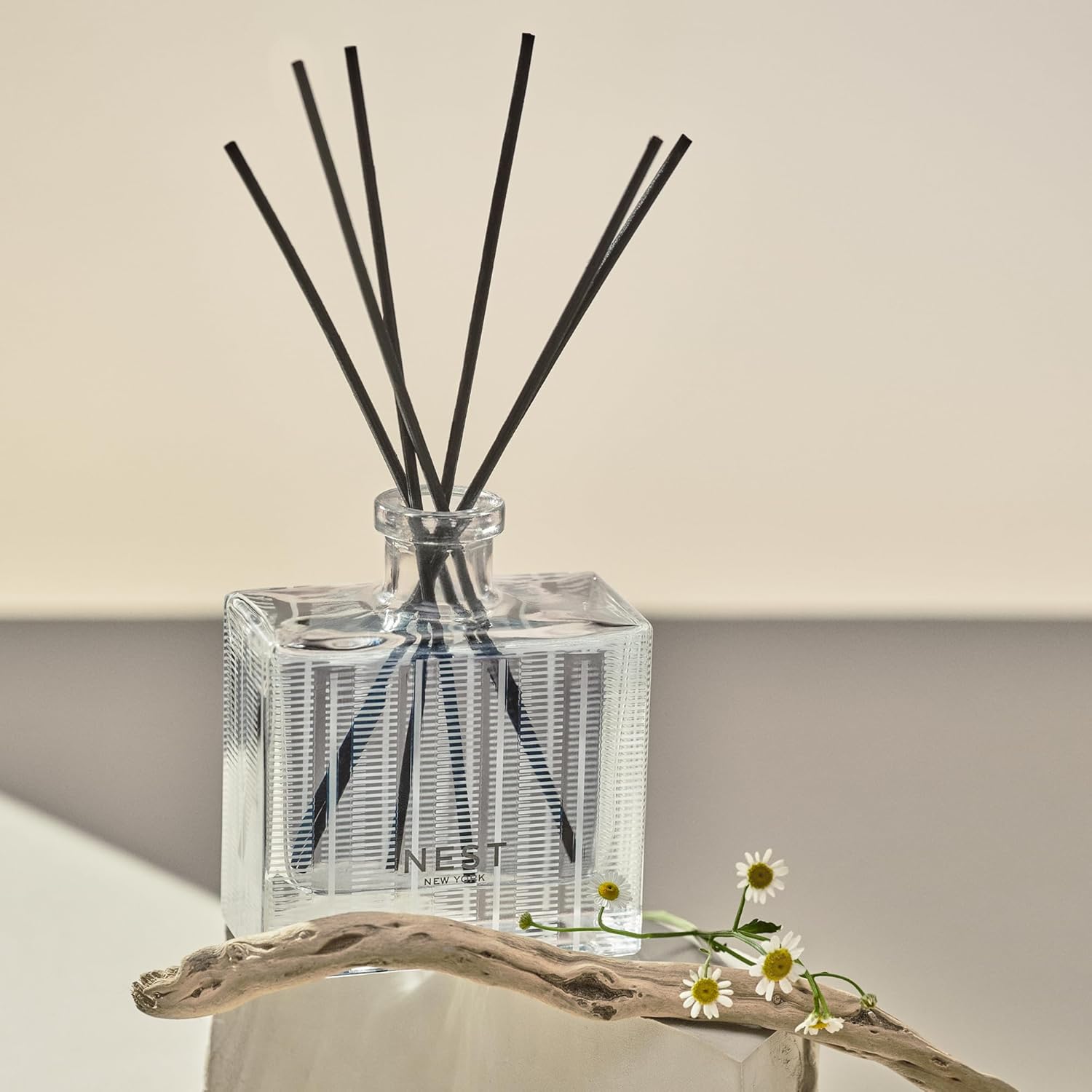 NEST New York Reed Diffuser Driftwood Chamomile 59 Fl Oz