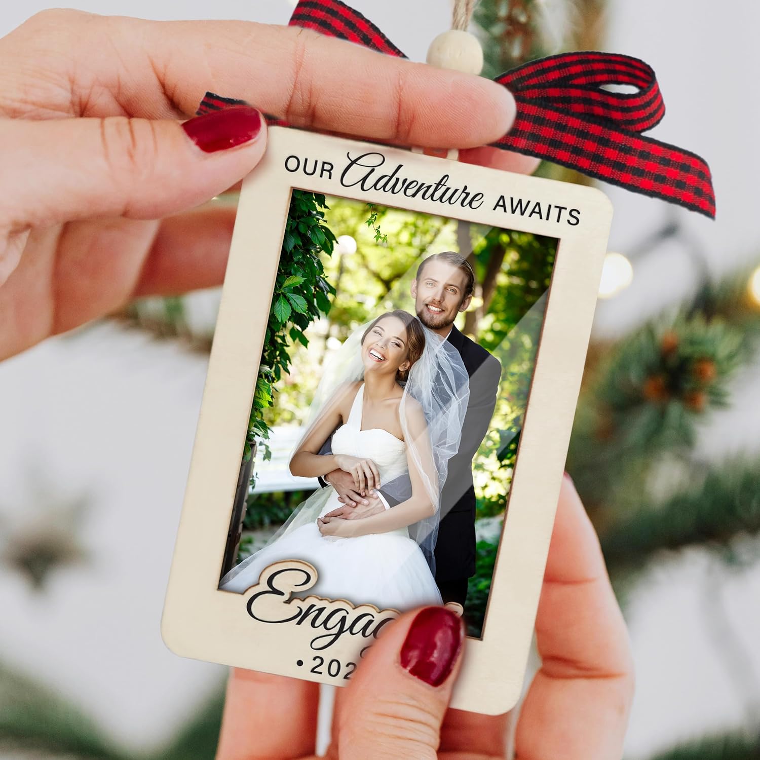 2025 Engagement Photo Frame Ornament With Plastic Cover