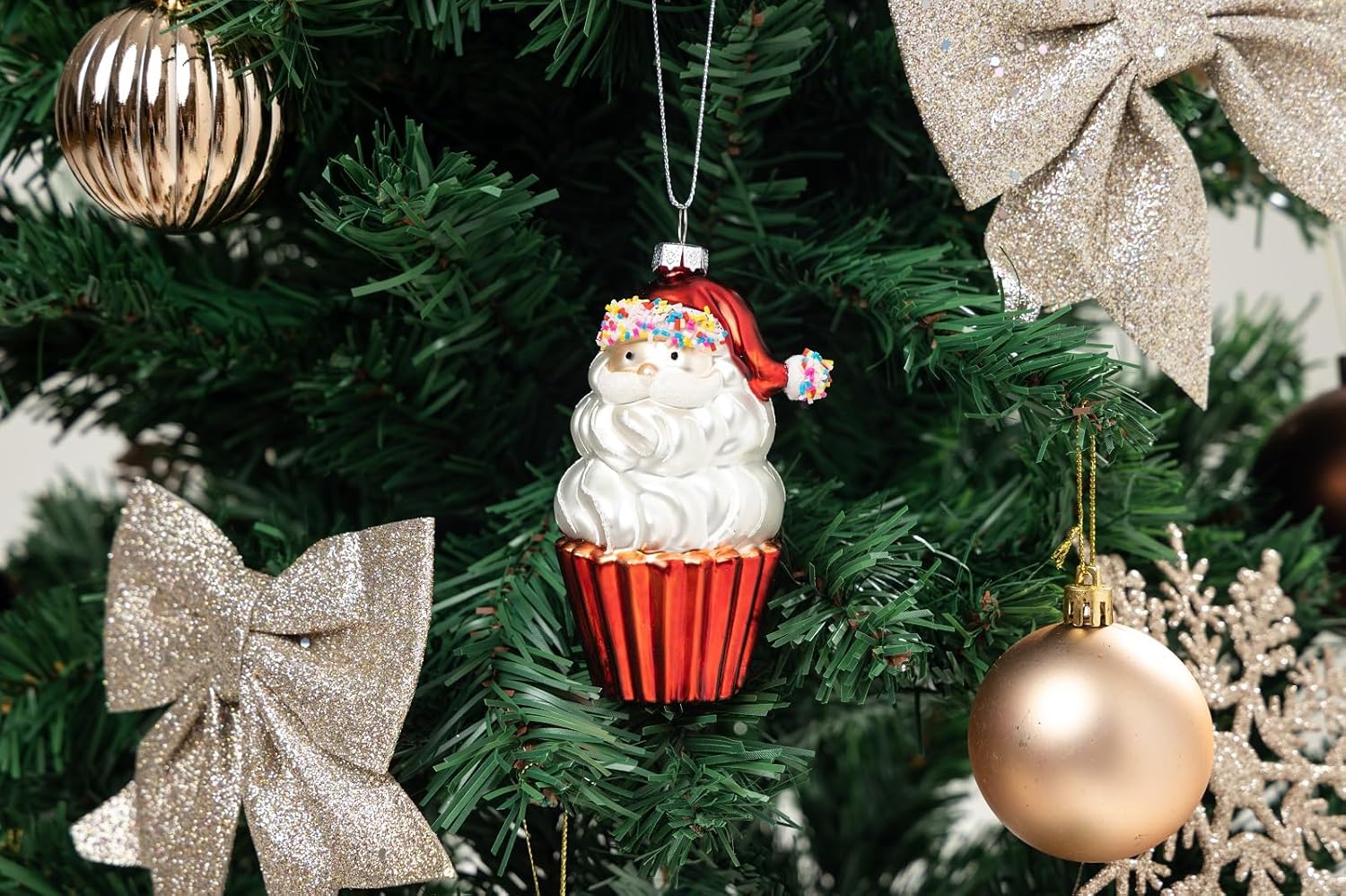 2pcs Blown Glass Santa Cupcake Ornaments for Christmas Tree 1