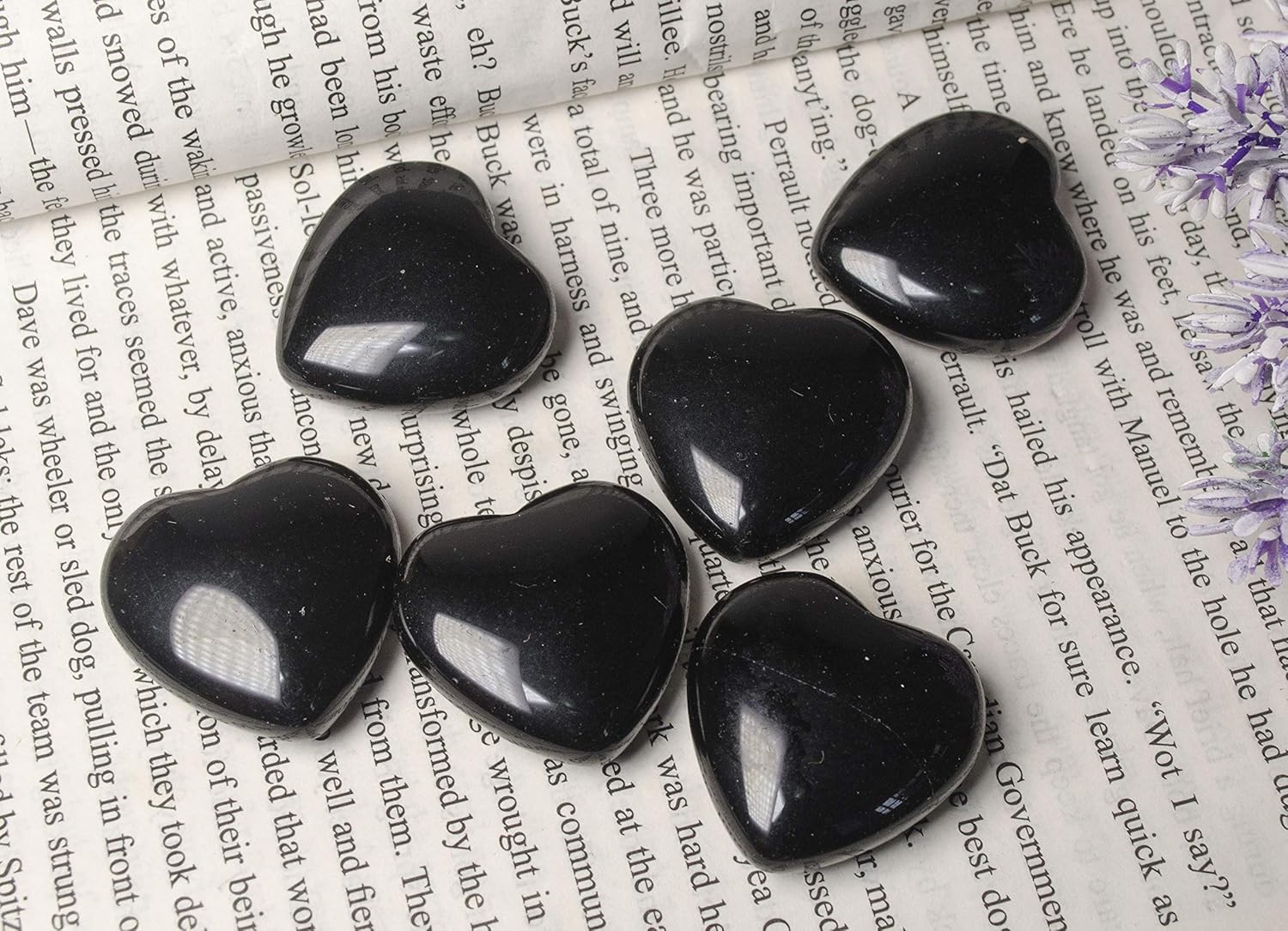 30mm Natural Crystal Quartz Heart Shaped Palm Stone for Chakra Balancing